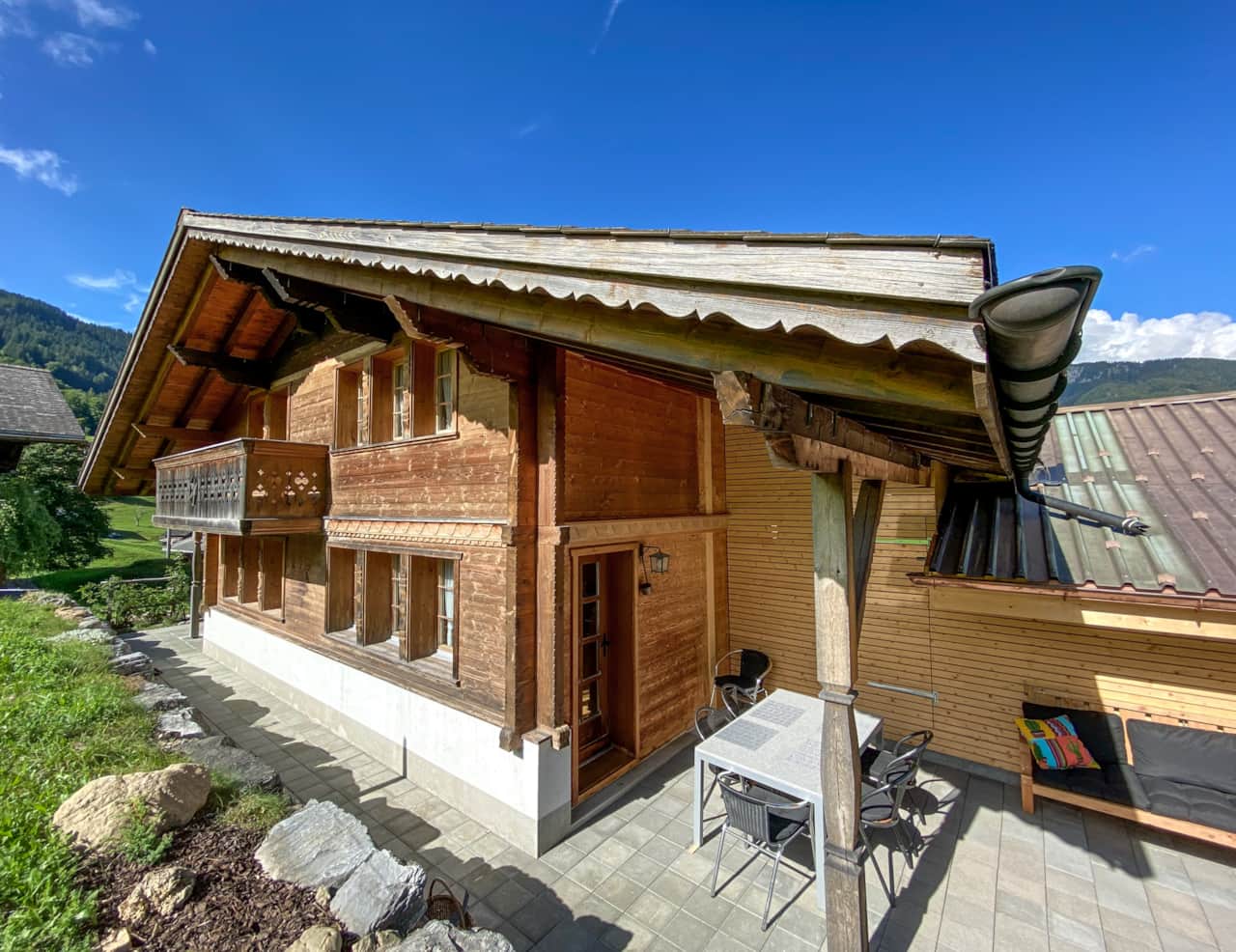Chalet Simeli im Sommer