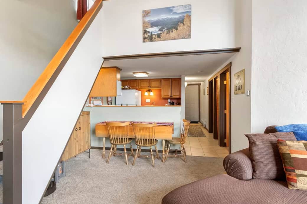 Dining Area Dining Area