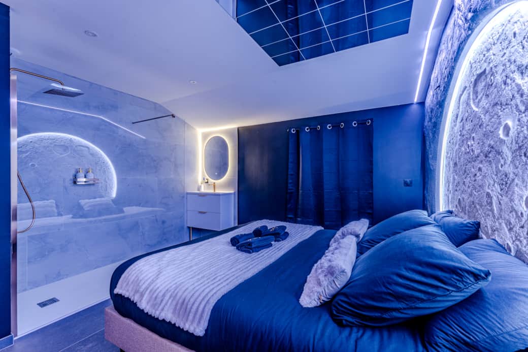 La chambre et salle de bain