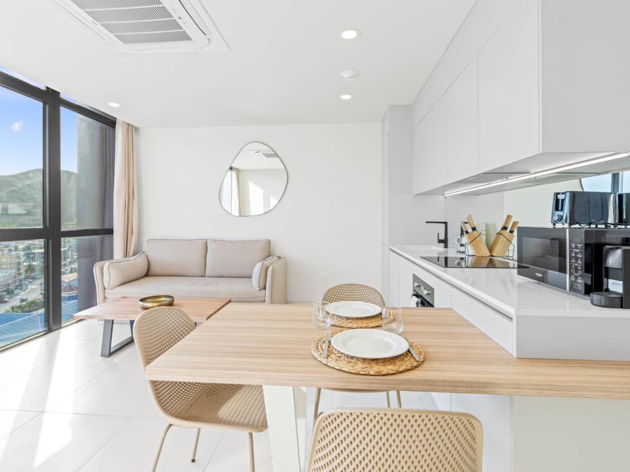 Living Room+Kitchen