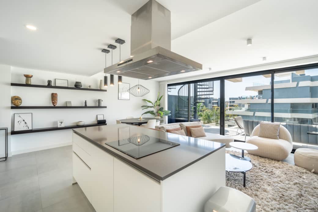 Open-plan kitchen perfect for family or group dining.