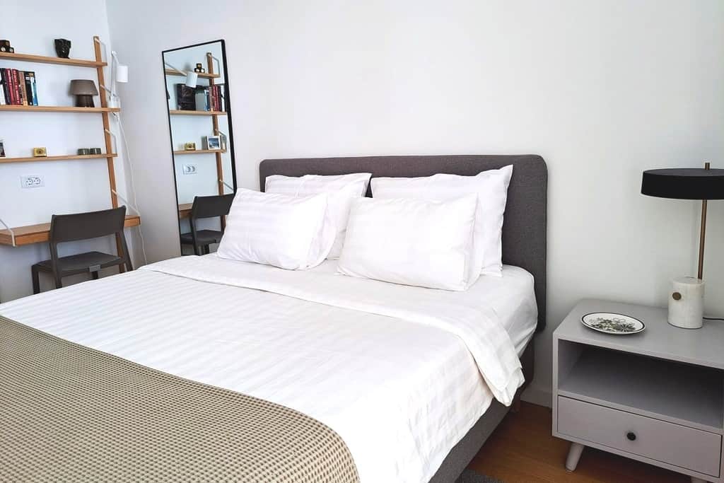 Bedroom #2 also has a queen-size bed, with premium mattress, pillows and all-cotton bedding.