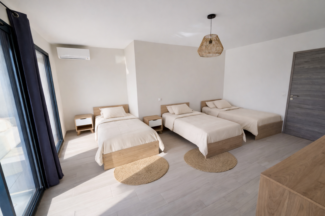 Chambre 2 à l'étage