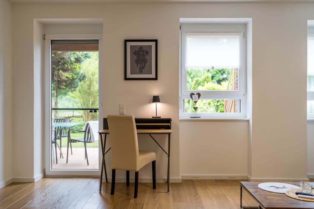 Wohnzimmer Schreibtisch