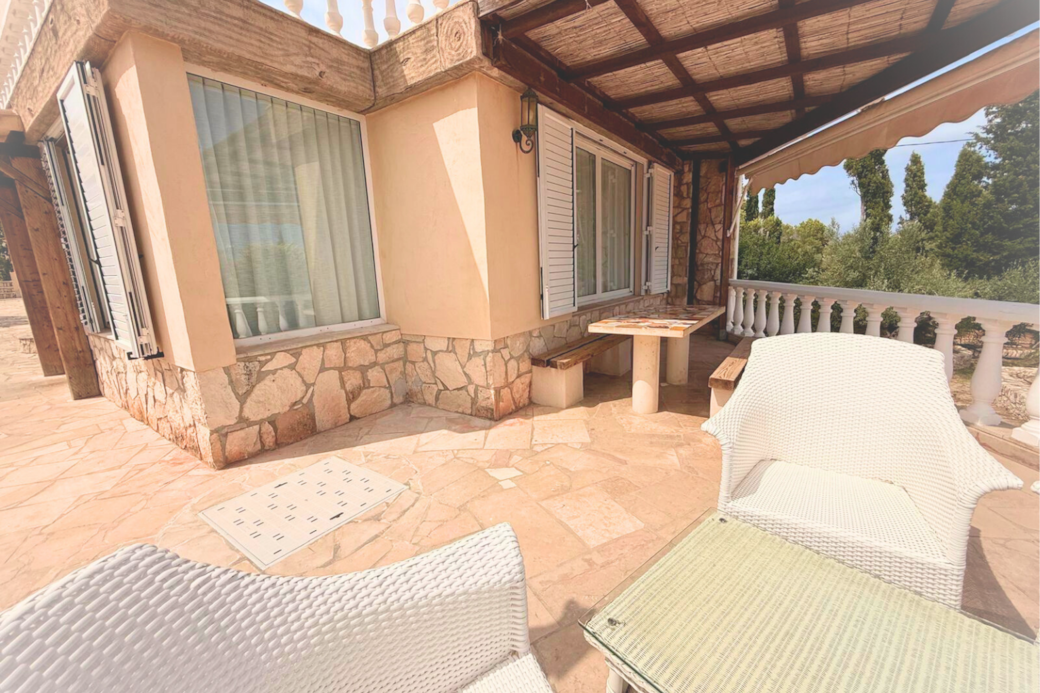 Terraza - Winter Garden - Villa Sabrina Resort