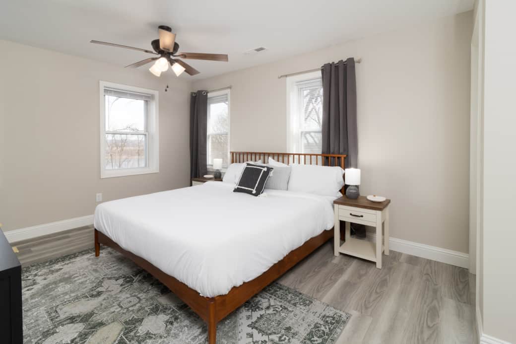 Master bedroom with king sized memory foam mattress