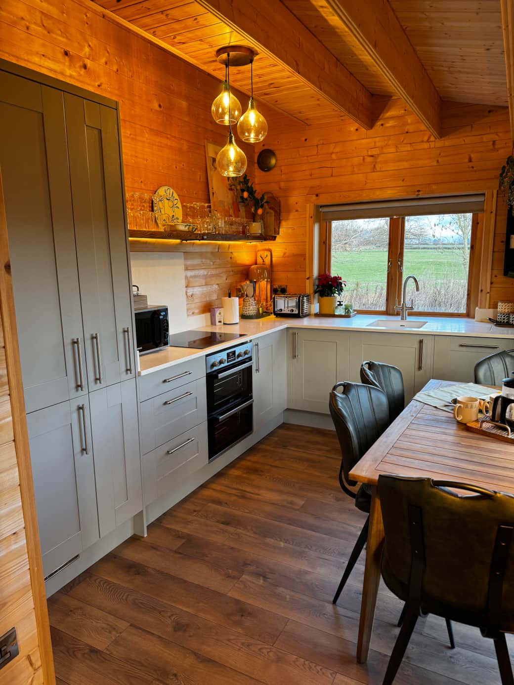 Image picker 9C8D09A6 FFFD 4A7E 9895 6C6C4F9FC944 1165 000000C4B8087A30