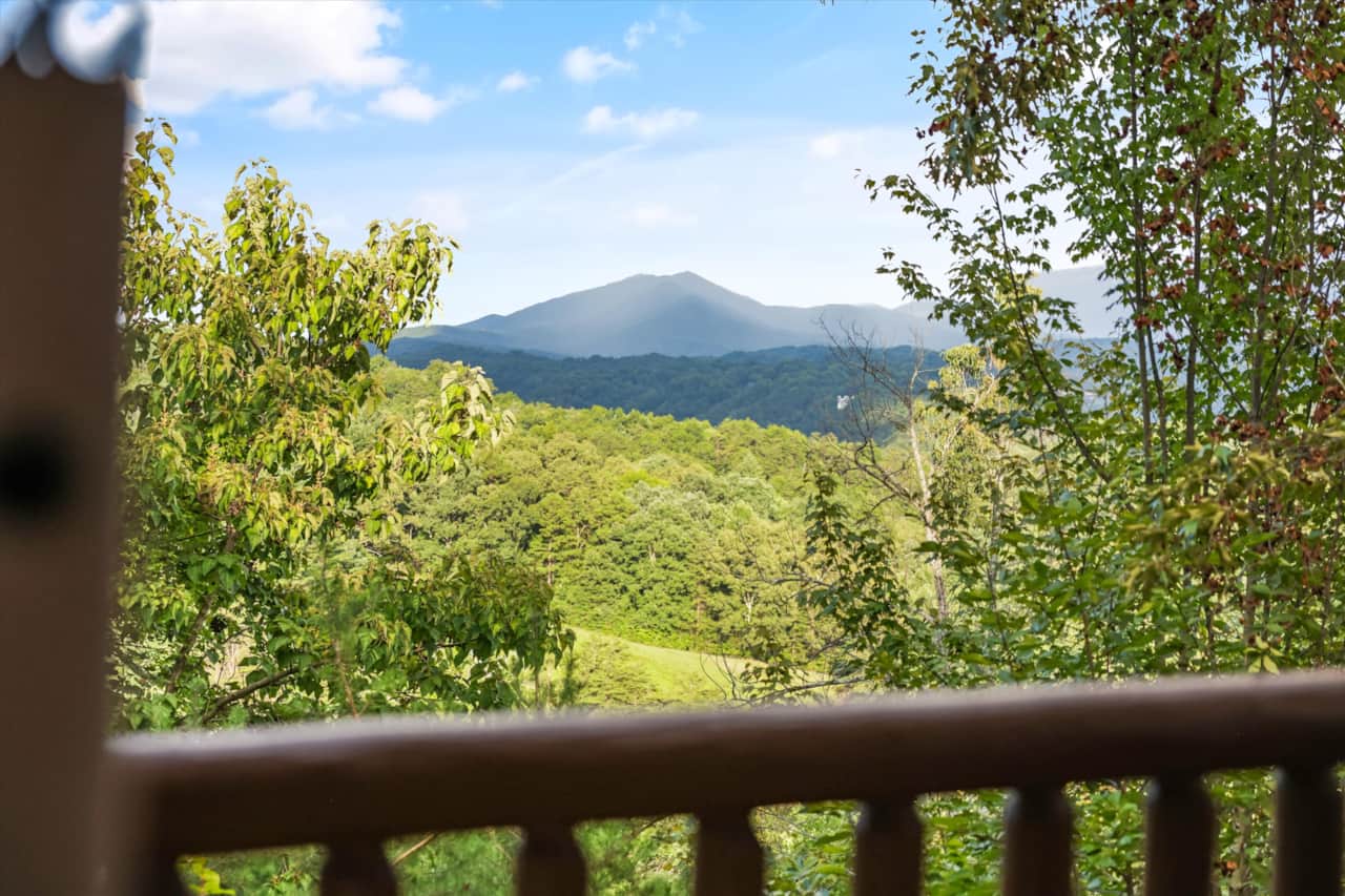 A Front-Row View of the Smoky Mountains