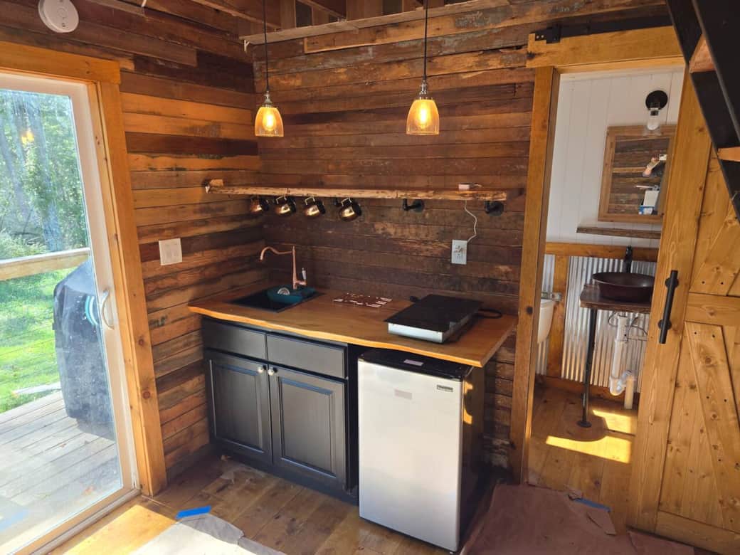 kitchenette kitchenette