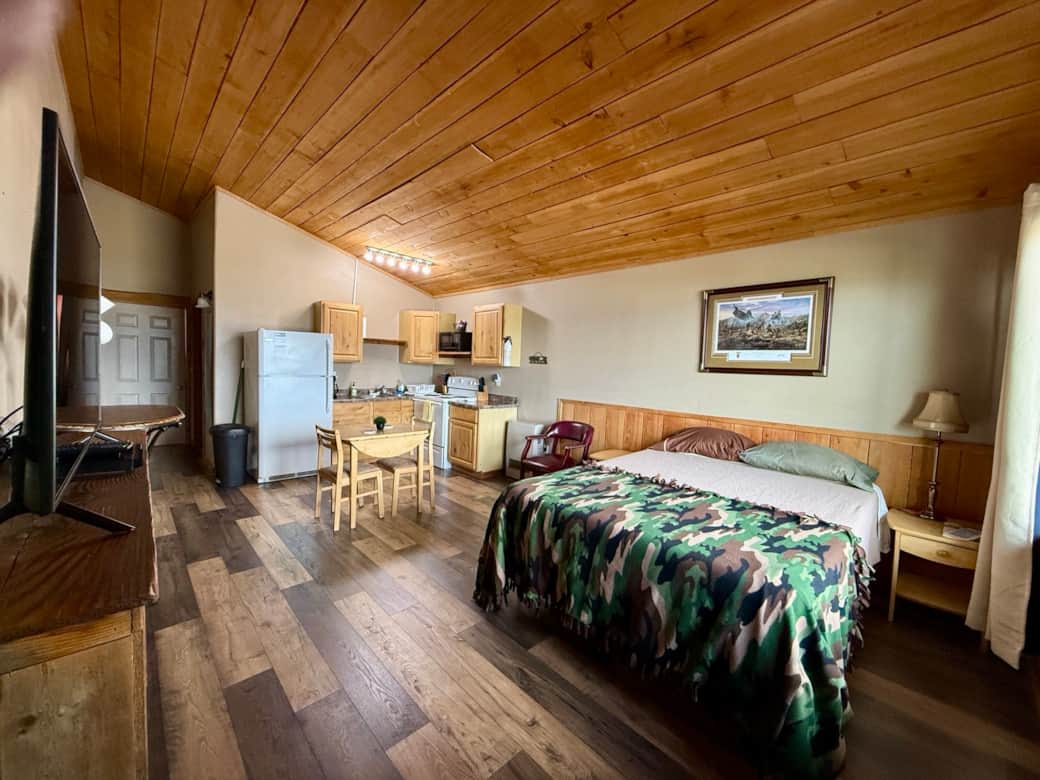 Cabin B Coffman Cove