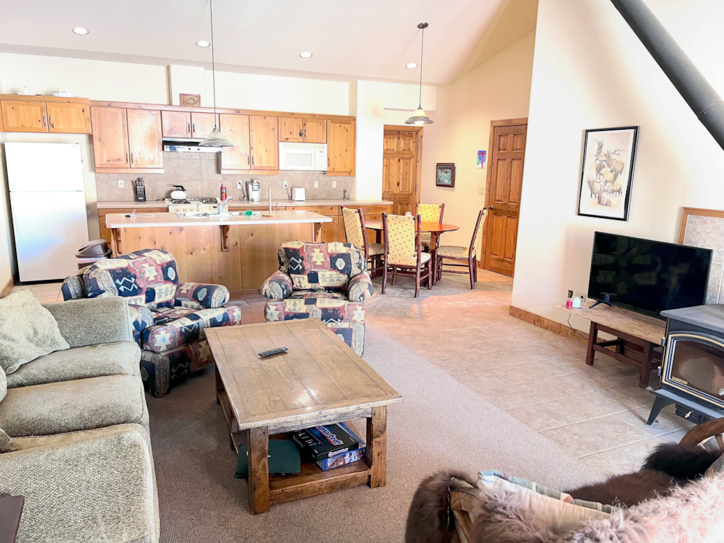 Bunkhouse Living 1