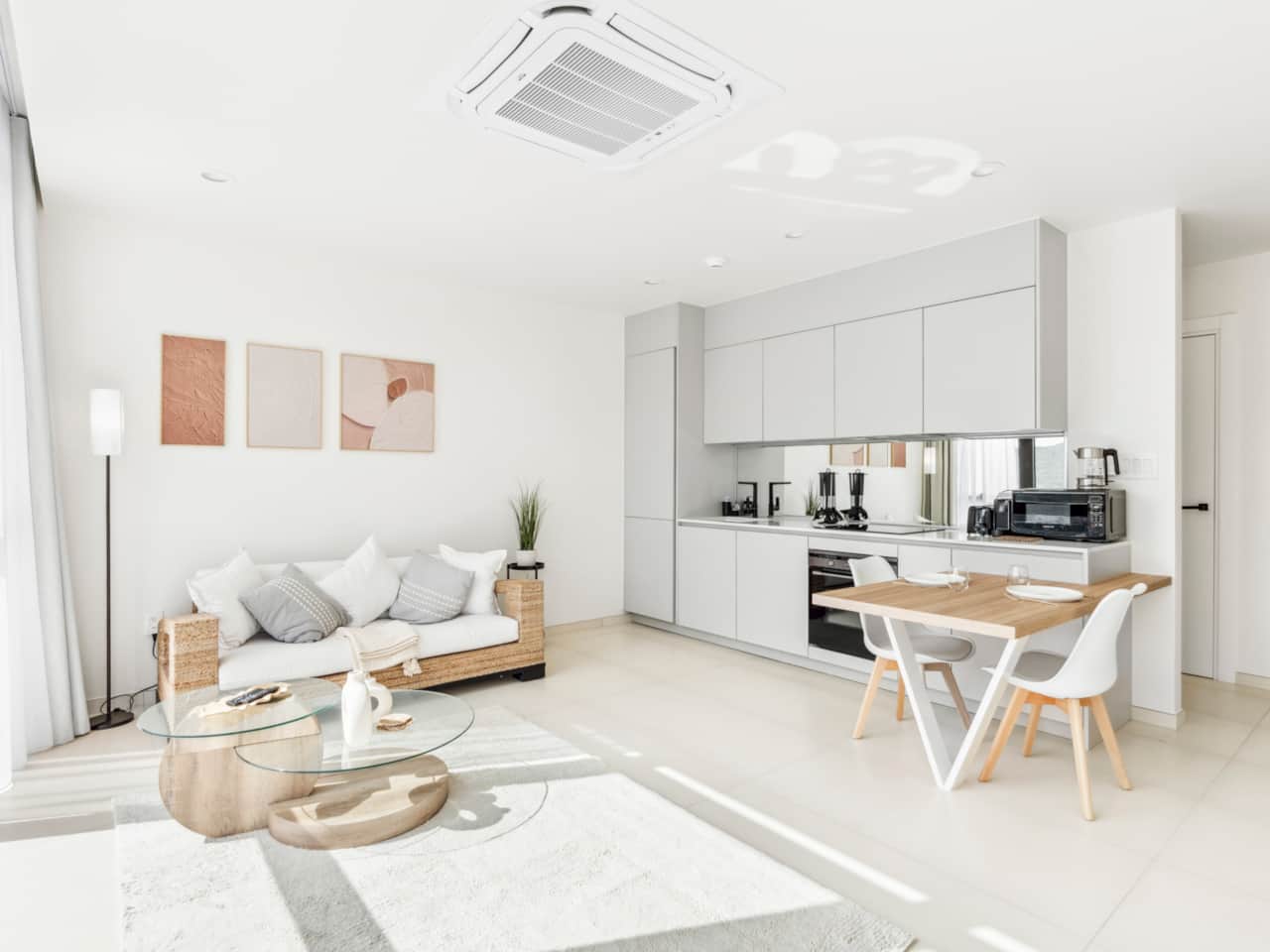 Living Room+Kitchen