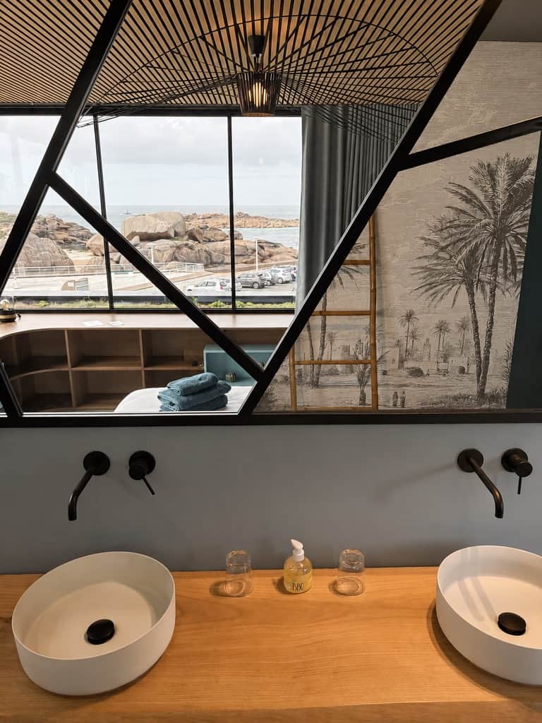 Vue depuis la salle de bain Vue depuis la salle de bain