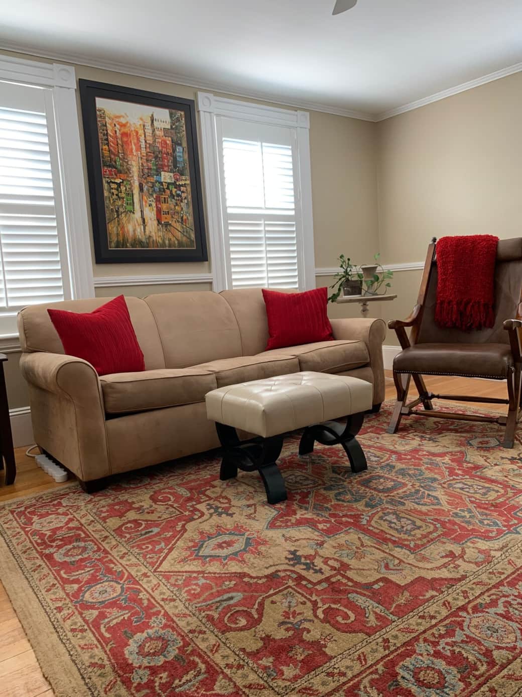 Additional private space with pull out sleep sofa