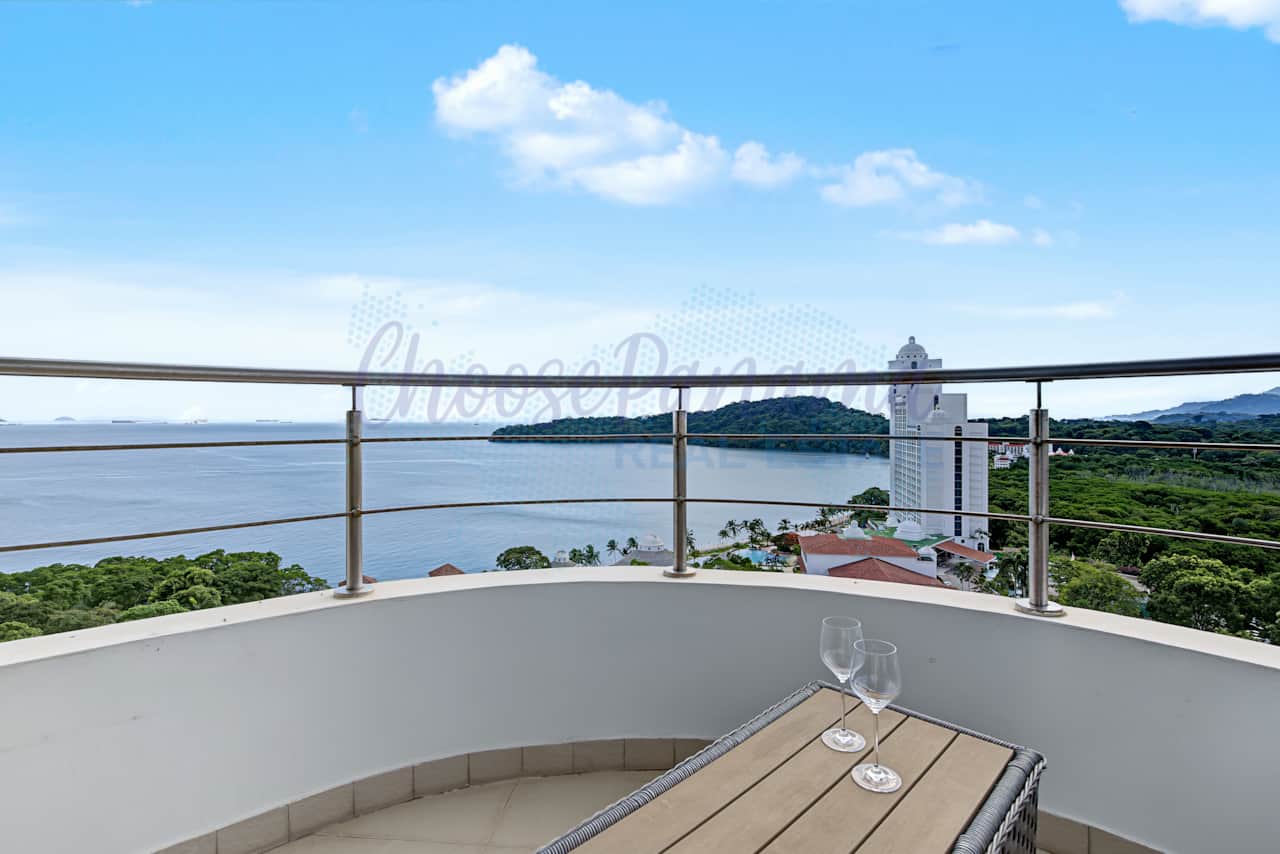 CB14A-Balcony Happy Hour