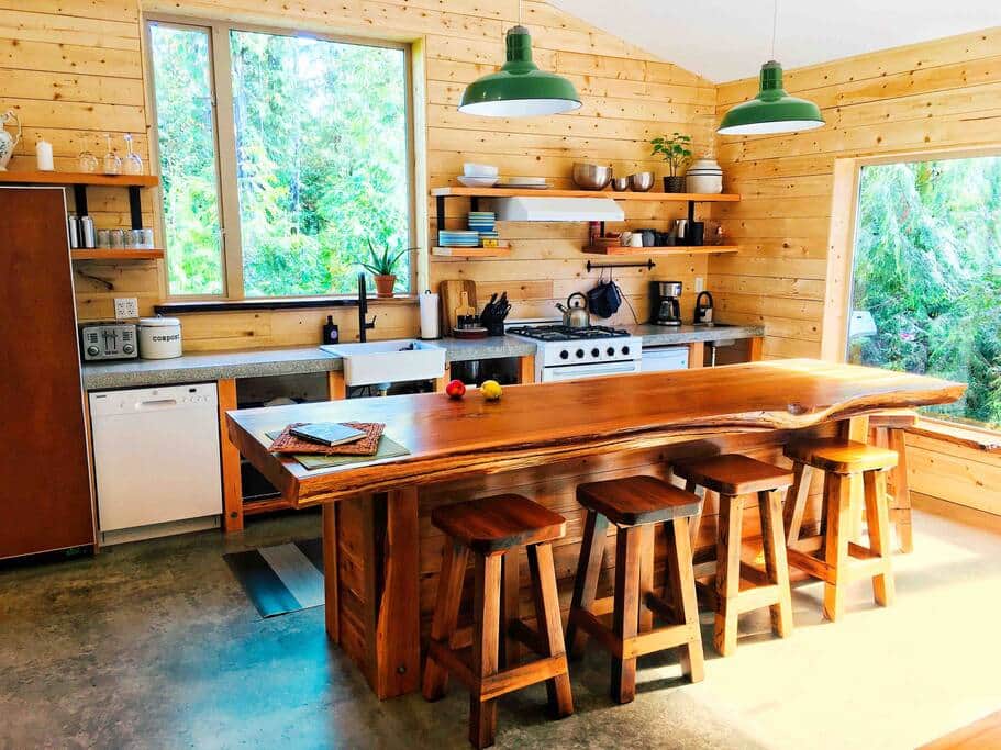Fully stocked kitchen