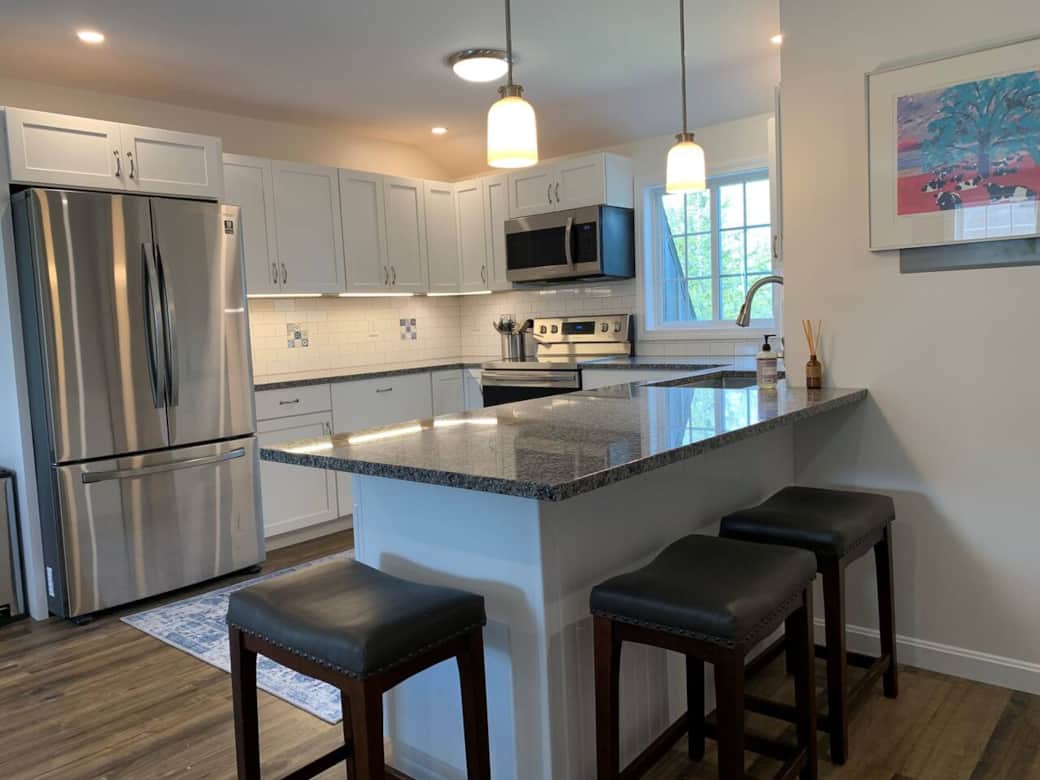 Gourmet Kitchen and breakfast bar