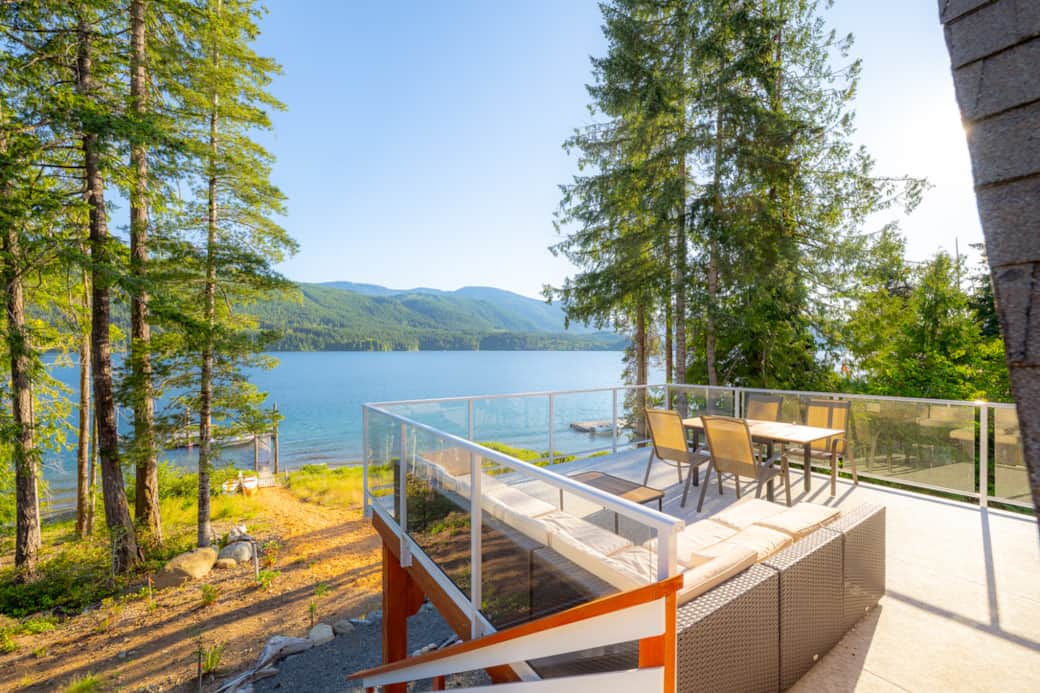 Sproat lake family vacation cabin views