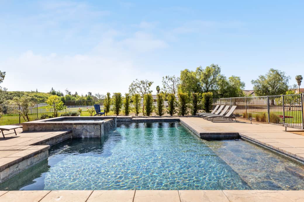 Backyard Pool & Spa Backyard Pool & Spa