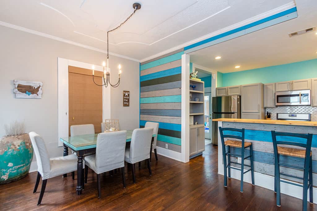 Dining area with breakfast bar. Dining area with breakfast bar.