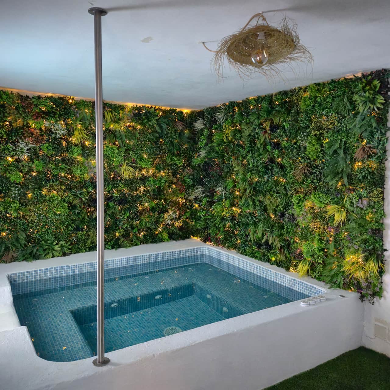 Jacuzzi interior