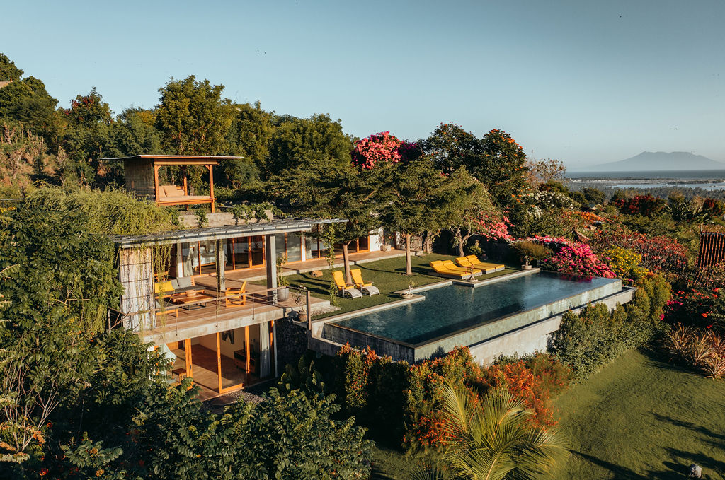 Villa Bidadari with private pool and tropical garden