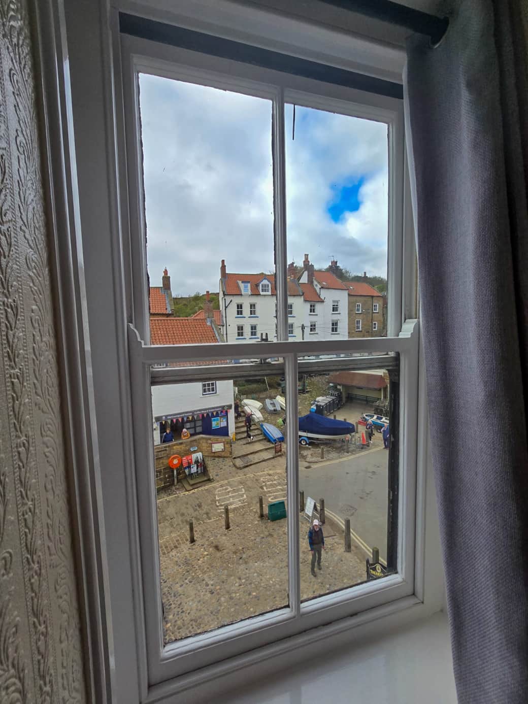 Room 3 Dock View Room 3 Dock View