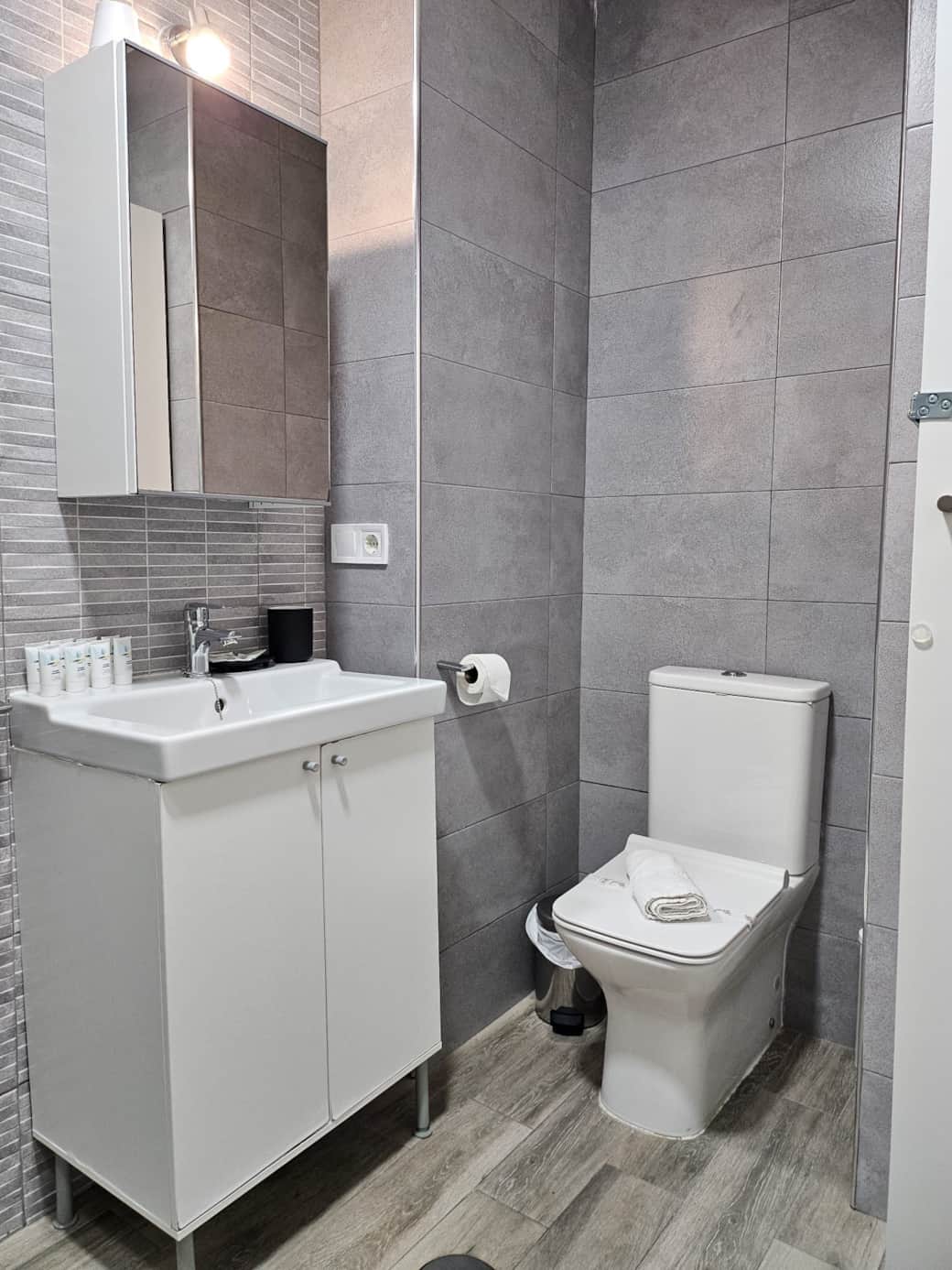 3852539E F312 49DF 9728 A5E2ABD8A65F