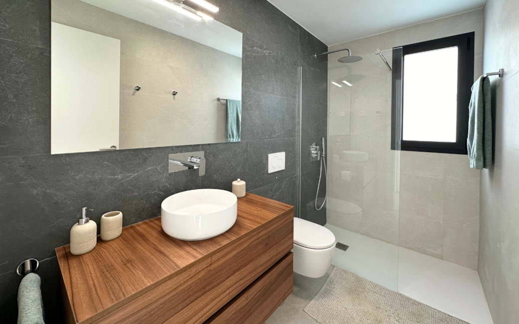 Ensuite badkamer 2de slaapkamer