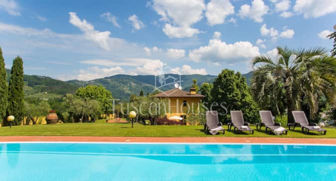 Download Villa Steffy Holiday Rental Set On The Lucca Hills Villa In Lucca For iPhone Free Wallpaper Villa Steffy Holiday Rental Set On The Lucca Hills Villa In Lucca For Free