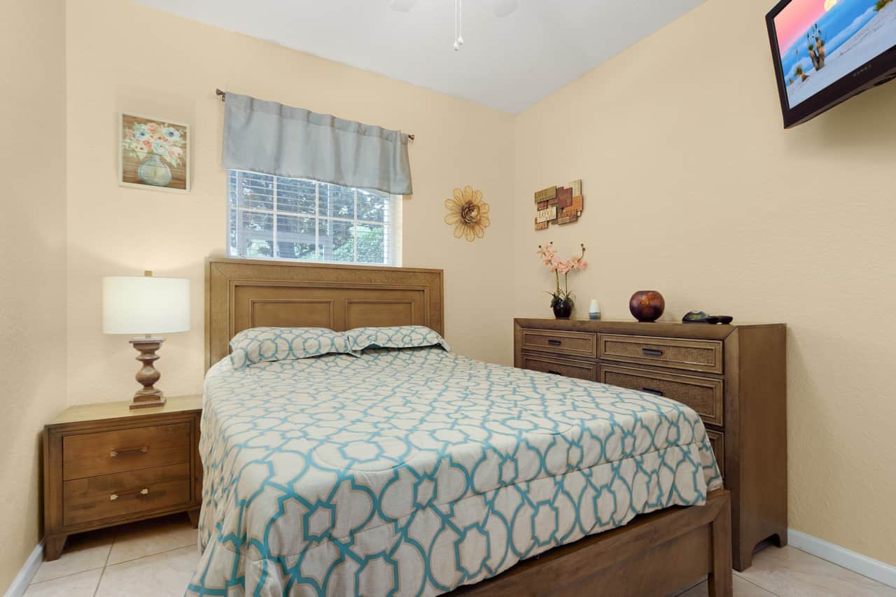 Queen bedroom - Del Boca Vista