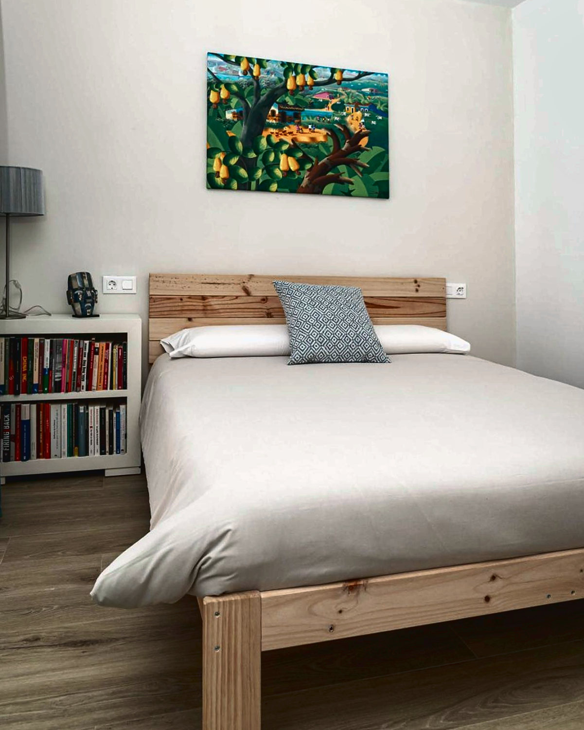 Dormitorio de un apartamento de dos dormitorios