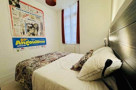 Chambre décorée literie double premium