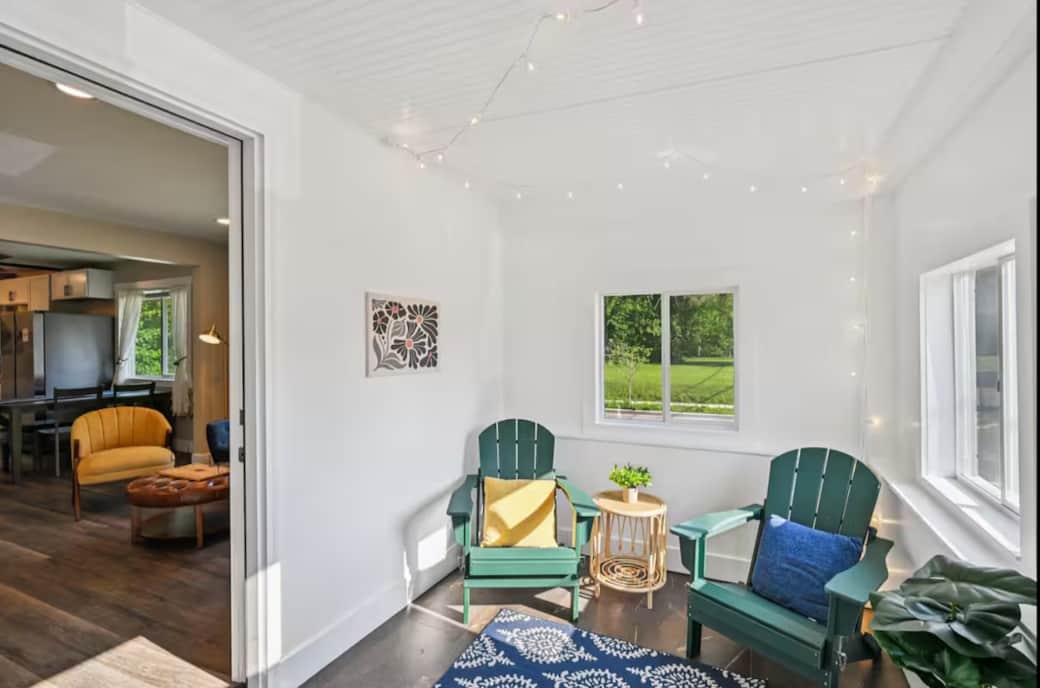 Enclosed porch Enclosed porch