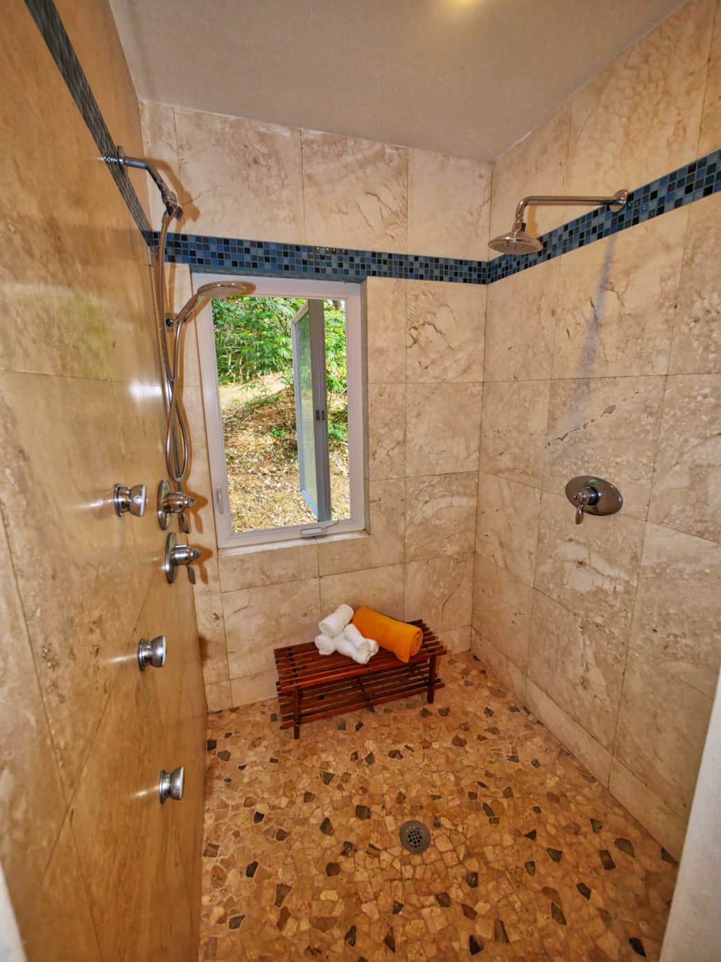 Guava Ensuite Bath