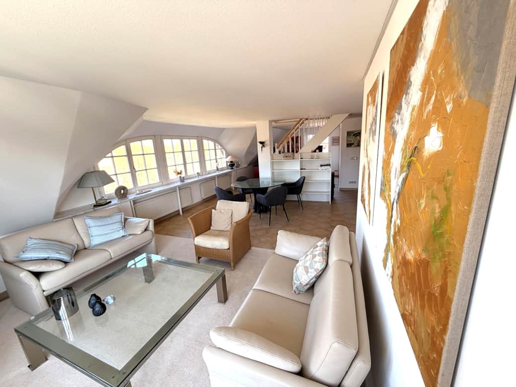 Living and dining area