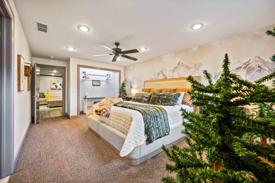 Lower level Master Bedroom with full bath Lower level Master Bedroom with full bath