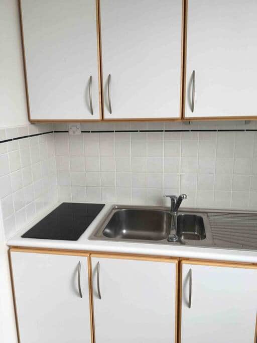 Les Figuiers N°2 - Equipped kitchenette area