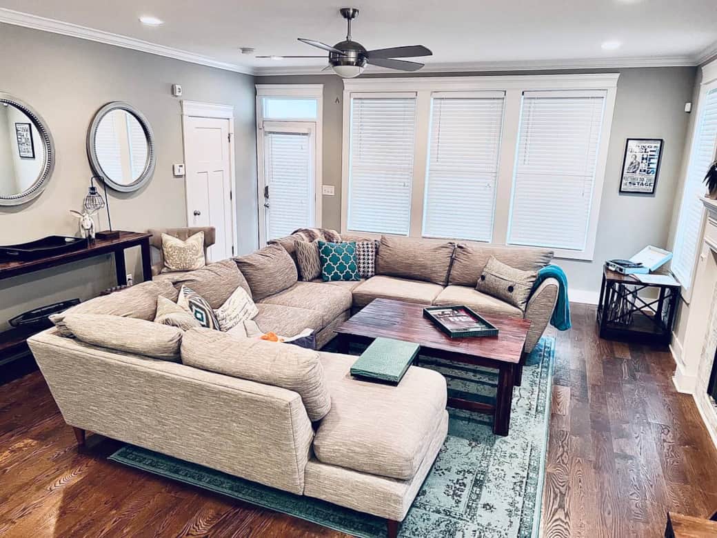 Relax with your whole party on this very big and comfortable lazy boy sectional!
