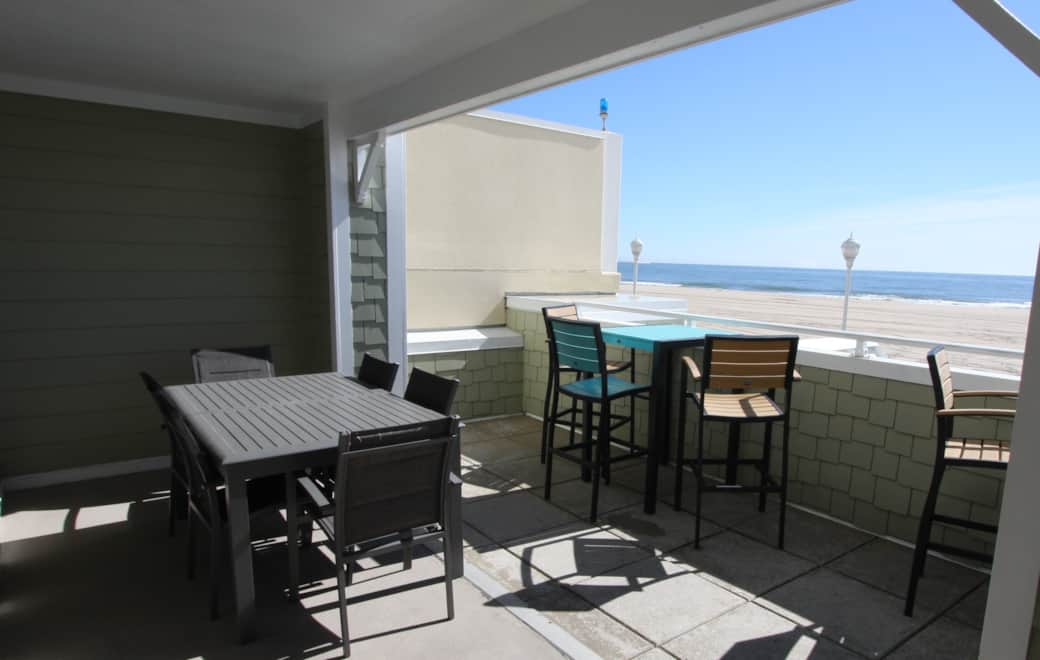 Beach Deck (IMG_9350 (2))