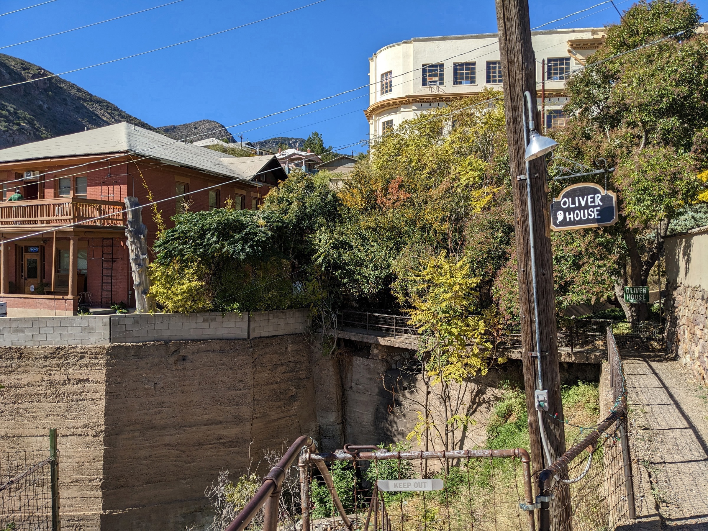 793affb1-25e1-48c3-958a-