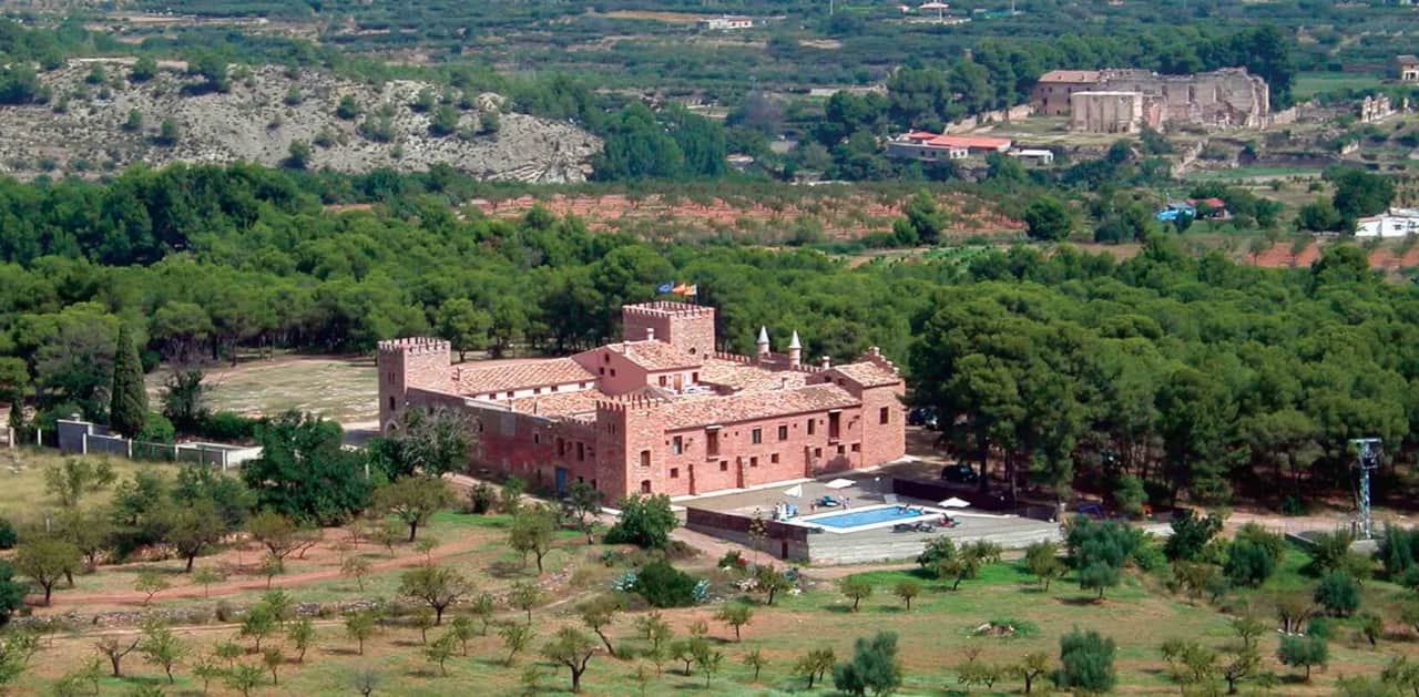 Masía de San Juan y Cartuja Valldecrist al fondo