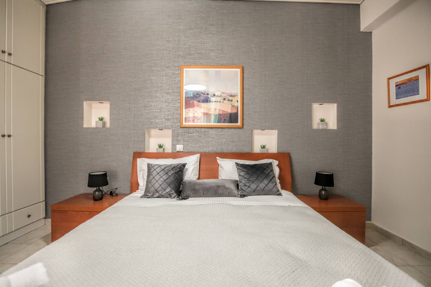 Grand Meteora Central Luxury Apartment