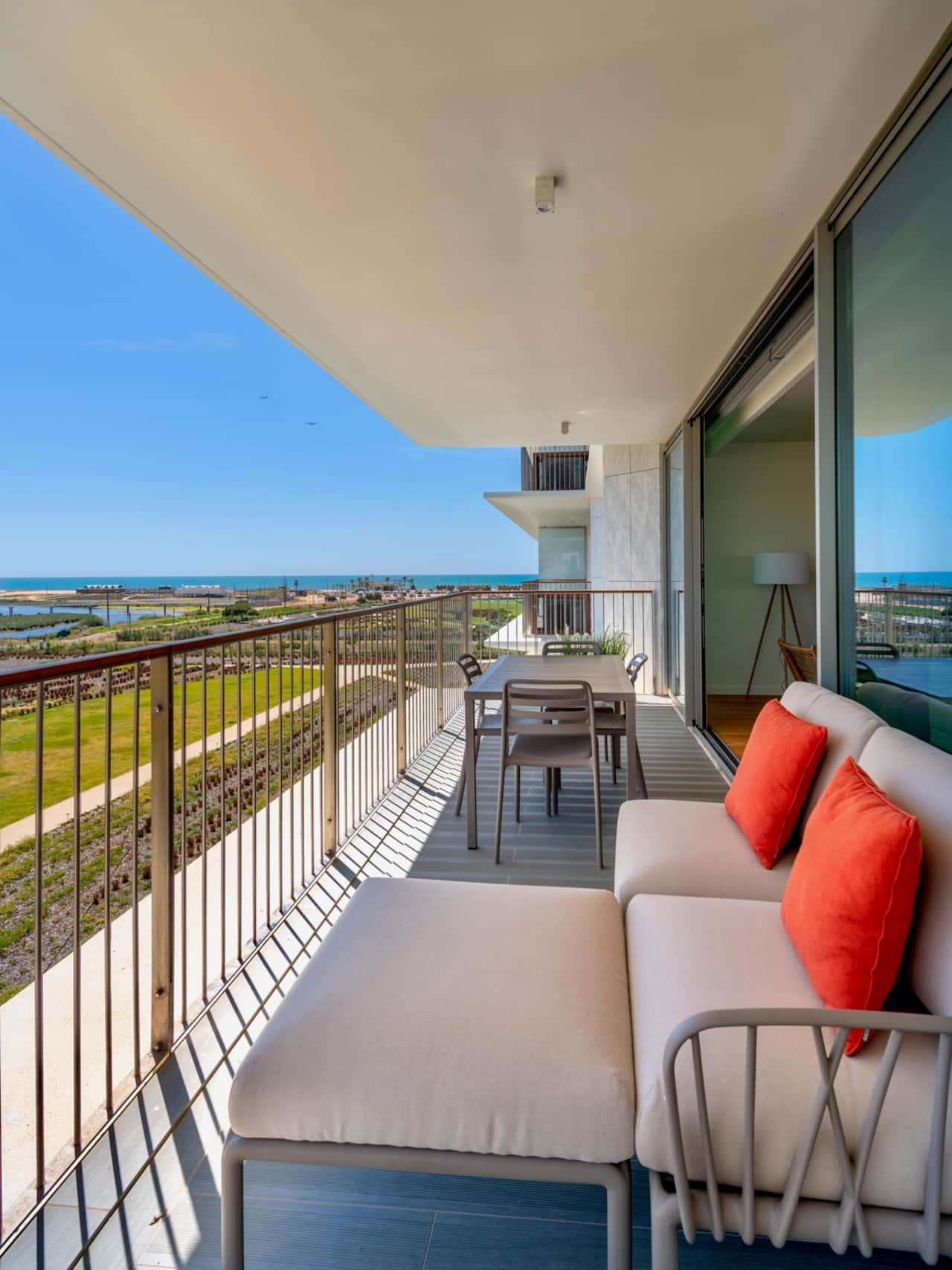 beachfront bliss & spa | terrace