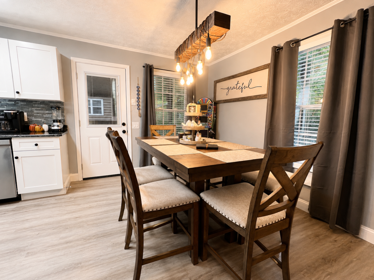 Dining room with extra seating!
