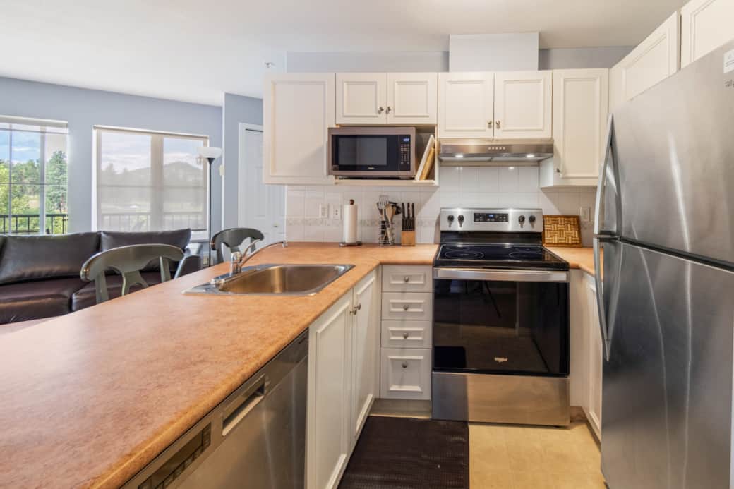212A Kitchen 212A Kitchen