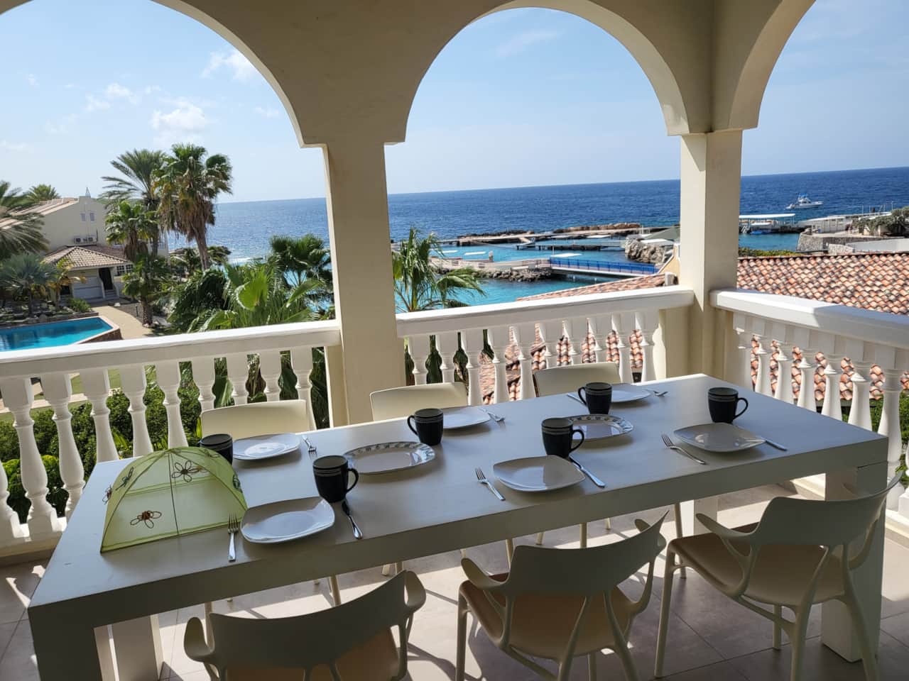 Al fresco dining