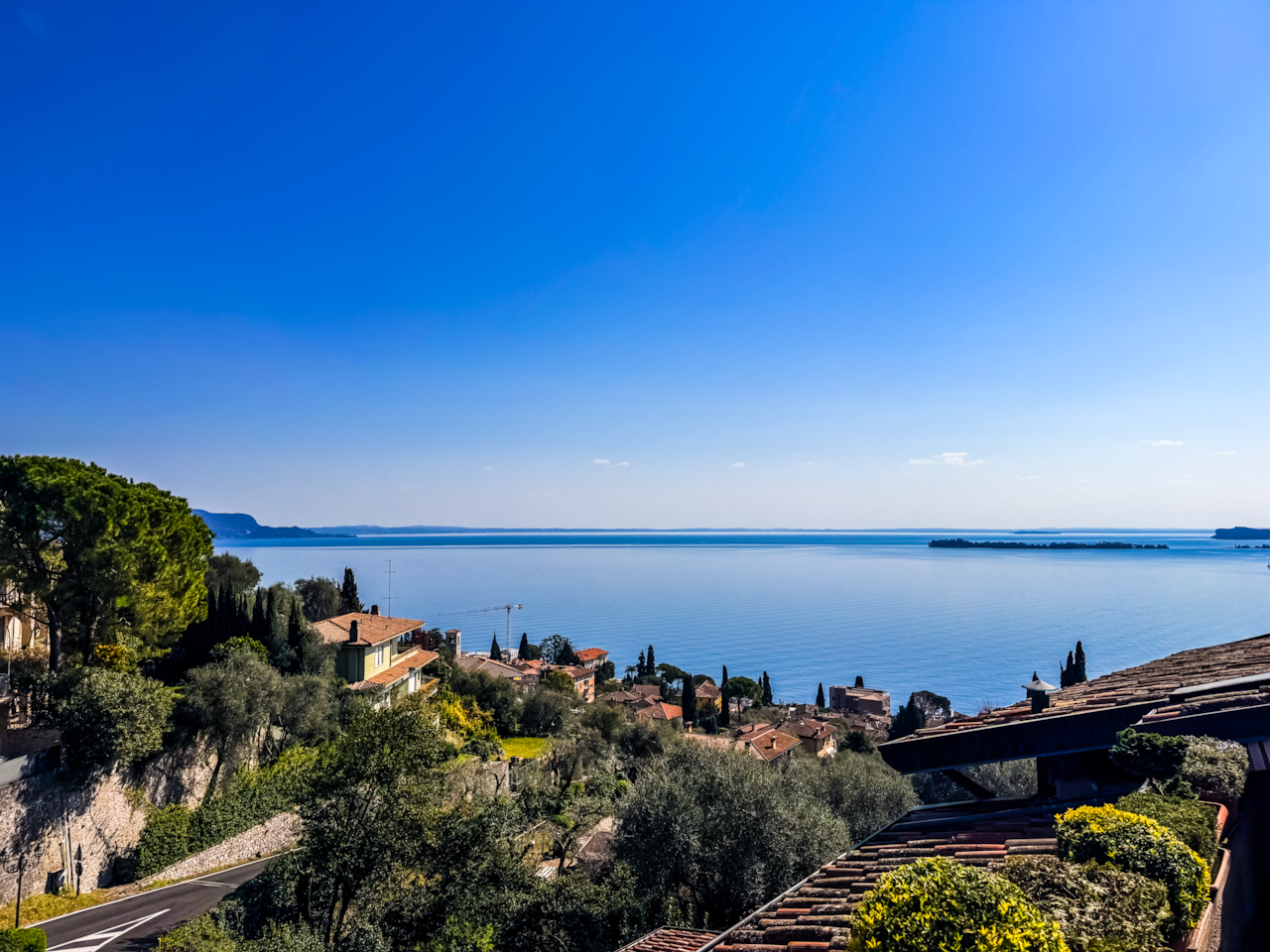 Blick auf Fasano vom Balkon