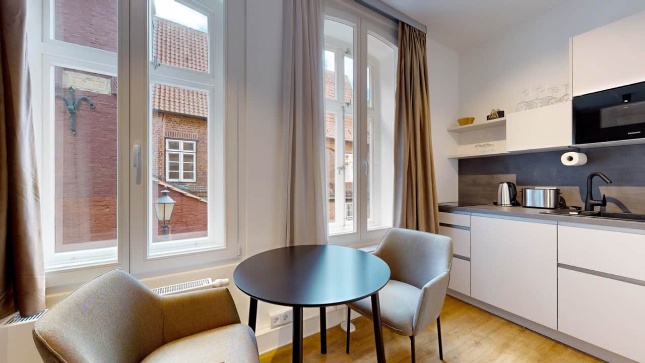 Voll ausgestattete Kitchenette im N°8A Boardinghouse Lüneburg