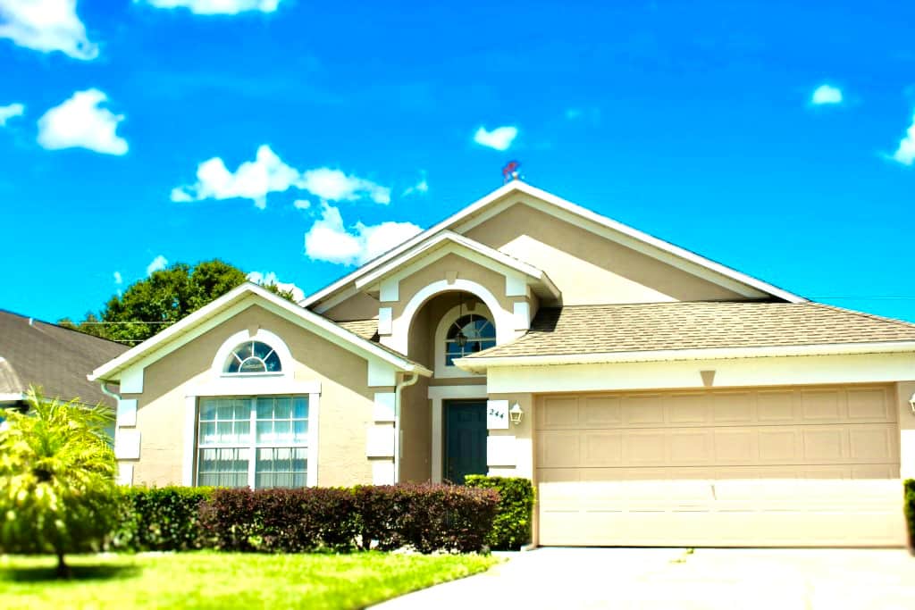 Beautiful, professionally decorated 3 bed, 2 bath villa